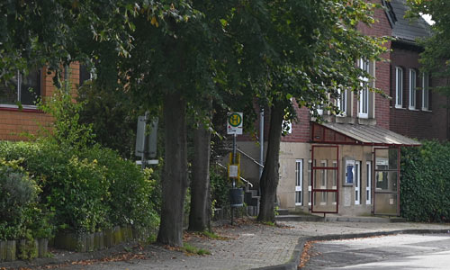 Bushaltestelle an Erich Kästner Grundschule Merbeck