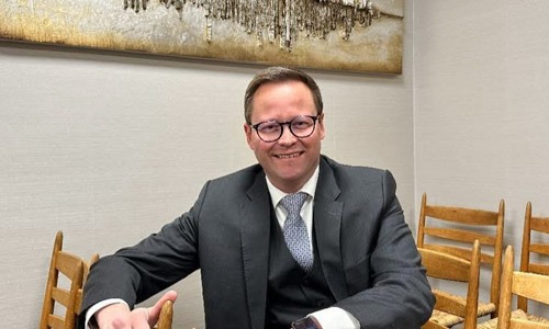 Torsten Heiss Bestatter aus Wegberg | im Trauerzimmer zum Abschied nehmen und Trauer zu bewältigen