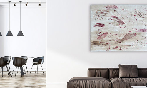 Ein Urne inmitten von Kerzen und Blumen. Trauerarrangement. Auch mit einem Altar möglich.