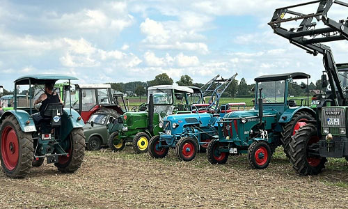 Oldtimer Traktor Treff Merbeck - Tetelrath e.V. in Tetelrath, Region Wegberg, im Kreis Heinsberg, Nähe Mönchengladbach